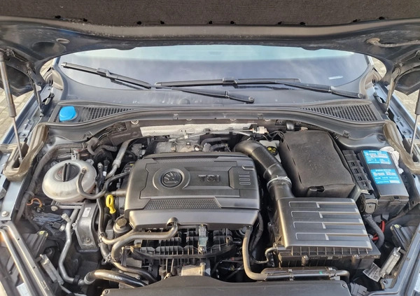 Skoda Superb cena 120000 przebieg: 111600, rok produkcji 2017 z Koluszki małe 106